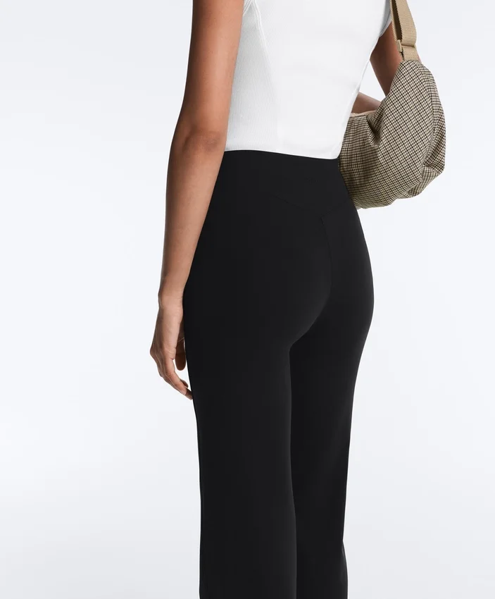 Neoprene-Effect High-Rise Flare Trousers Neoprene-Effect High-Rise Flare Trousers