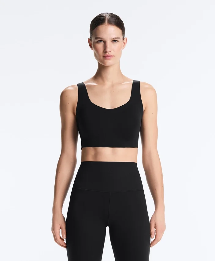 Perfect-Adapt Medium Support Sports Bra with Cups Perfect-Adapt Medium Support Sports Bra with Cups