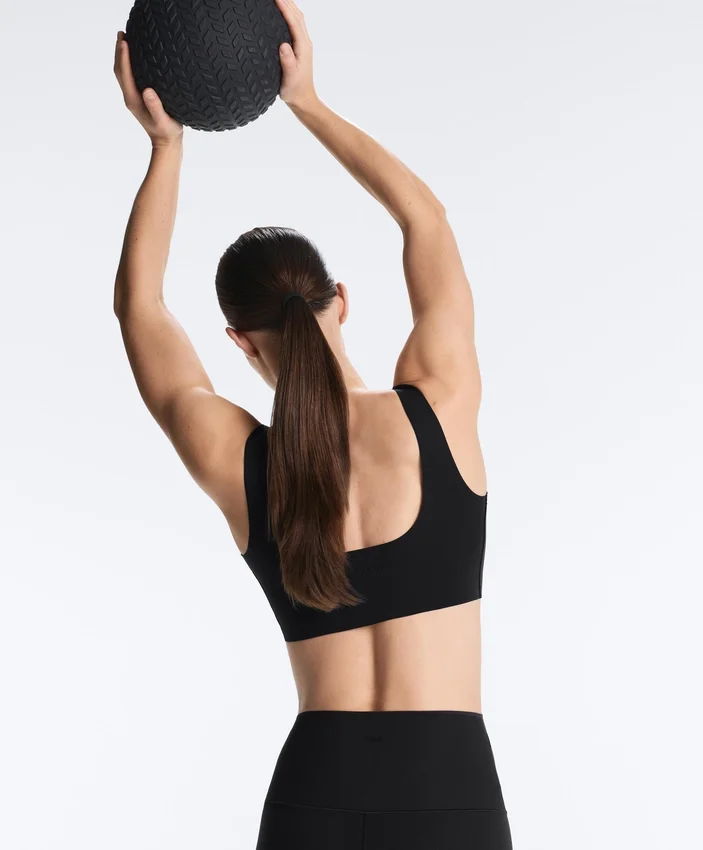Perfect-Adapt Medium Support Sports Bra with Cups Perfect-Adapt Medium Support Sports Bra with Cups