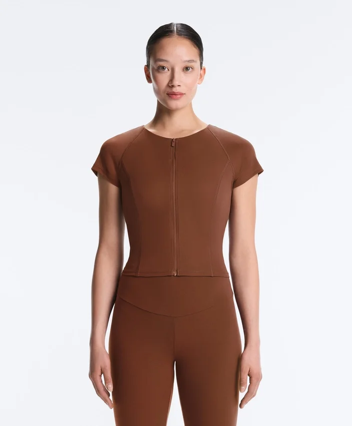 Short-Sleeved Zip T-Shirt Short-Sleeved Zip T-Shirt