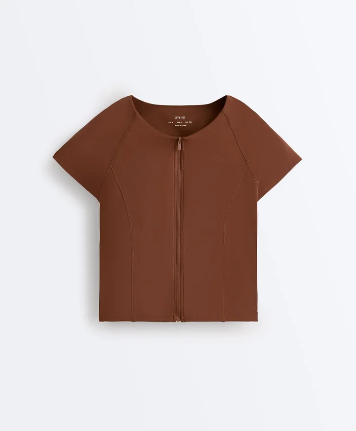 Short-Sleeved Zip T-Shirt Short-Sleeved Zip T-Shirt
