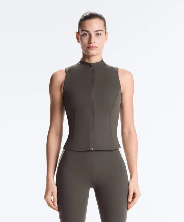 Sleeveless Zip T-Shirt Sleeveless Zip T-Shirt