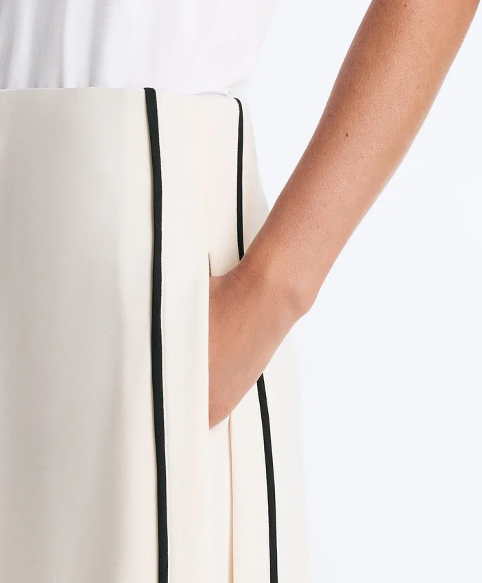 Soft-Touch Modal Wide-Leg Trousers with Contrast Piping Soft-Touch Modal Wide-Leg Trousers with Contrast Piping