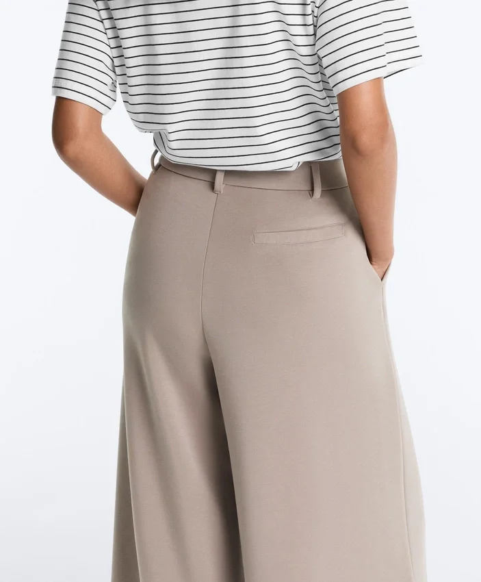 Soft-Touch Wide-Leg Crop Trousers with Modal and Pleats Soft-Touch Wide-Leg Crop Trousers with Modal and Pleats