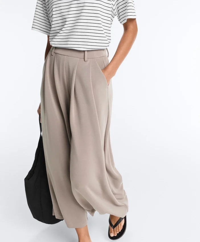 Soft-Touch Wide-Leg Crop Trousers with Modal and Pleats Soft-Touch Wide-Leg Crop Trousers with Modal and Pleats