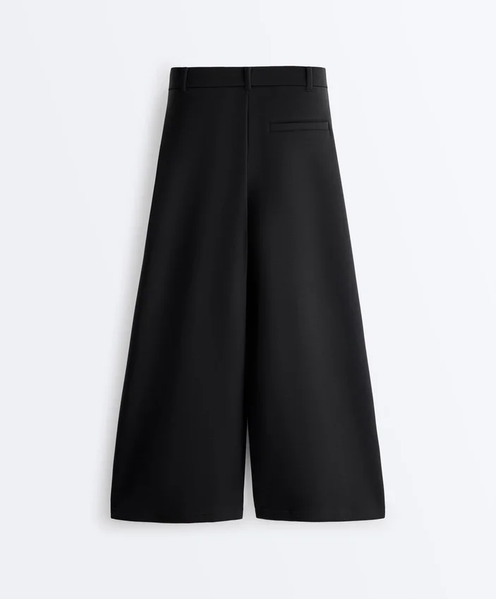 Soft-Touch Wide-Leg Crop Trousers with Modal and Pleats Soft-Touch Wide-Leg Crop Trousers with Modal and Pleats