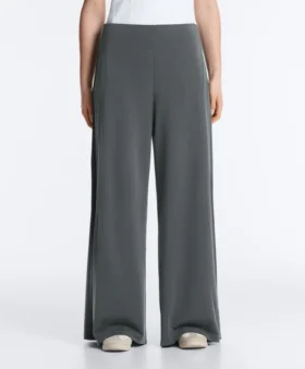 Soft-Touch Wide-Leg Trousers with Side Pleat and Modal