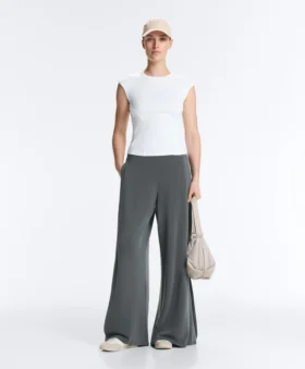 Soft-Touch Wide-Leg Trousers with Side Pleat and Modal