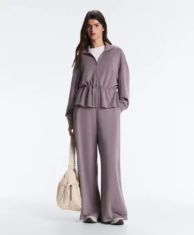 Soft-Touch Wide-Leg Trousers with Side Pleat and Modal