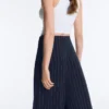 Soft-Touch Wide-Leg Trousers with Side Pleat and Modal Soft-Touch Wide-Leg Trousers with Side Pleat and Modal