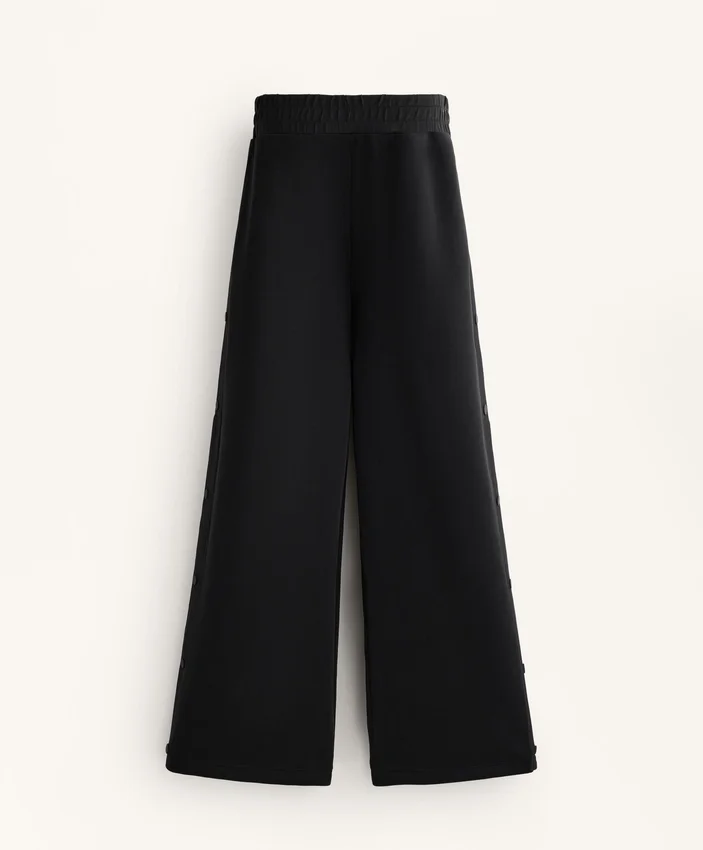 Straight-Leg Trousers with Buttons and Rib with Soft-Touch Modal Straight-Leg Trousers with Buttons and Rib with Soft-Touch Modal