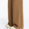 Straight-Leg Trousers with Side Knit Structure Straight-Leg Trousers with Side Knit Structure