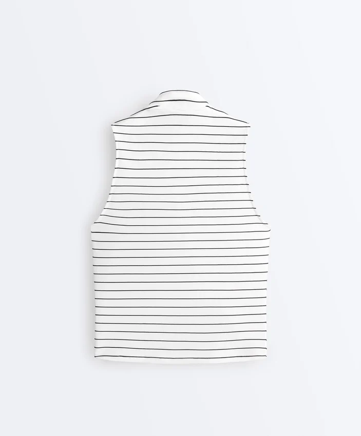 Striped Half-Zip Sleeveless T-Shirt Striped Half-Zip Sleeveless T-Shirt