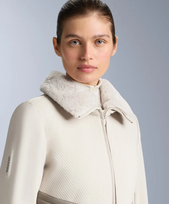 Super-Fitted Water-Resistant Colour-Block Primaloft® Ski Jacket Super-Fitted Water-Resistant Colour-Block Primaloft® Ski Jacket
