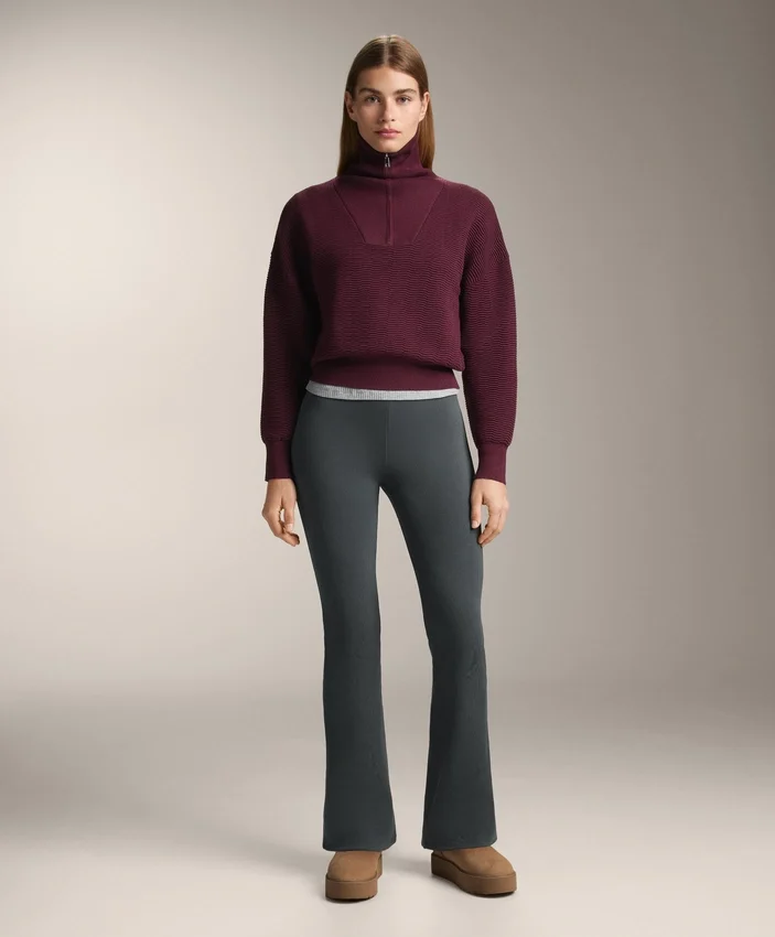 Super High Rise Seamless Extra Warm Rib Flare Trousers Super High Rise Seamless Extra Warm Rib Flare Trousers