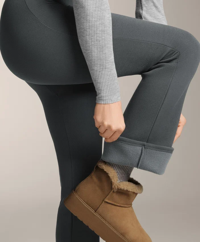 Super High Rise Seamless Extra Warm Rib Flare Trousers Super High Rise Seamless Extra Warm Rib Flare Trousers