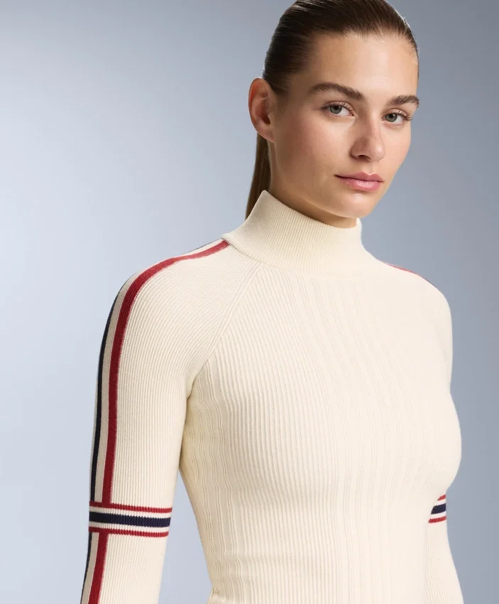 Thermal Base Layer Knit T-Shirt with Contrast Details Thermal Base Layer Knit T-Shirt with Contrast Details