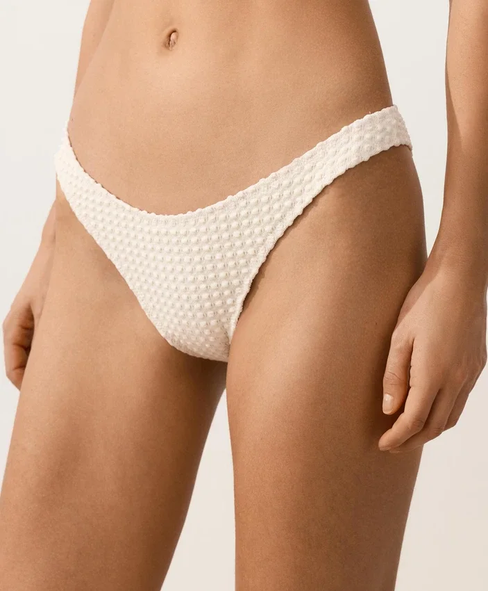 U-Cut Bubble-Texture Crochet Medium-Coverage Bikini Briefs U-Cut Bubble-Texture Crochet Medium-Coverage Bikini Briefs