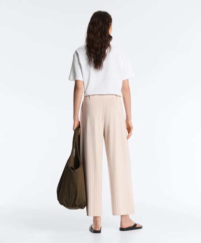 Wide-Leg Crop Trousers with Pleats and Stripes Wide-Leg Crop Trousers with Pleats and Stripes